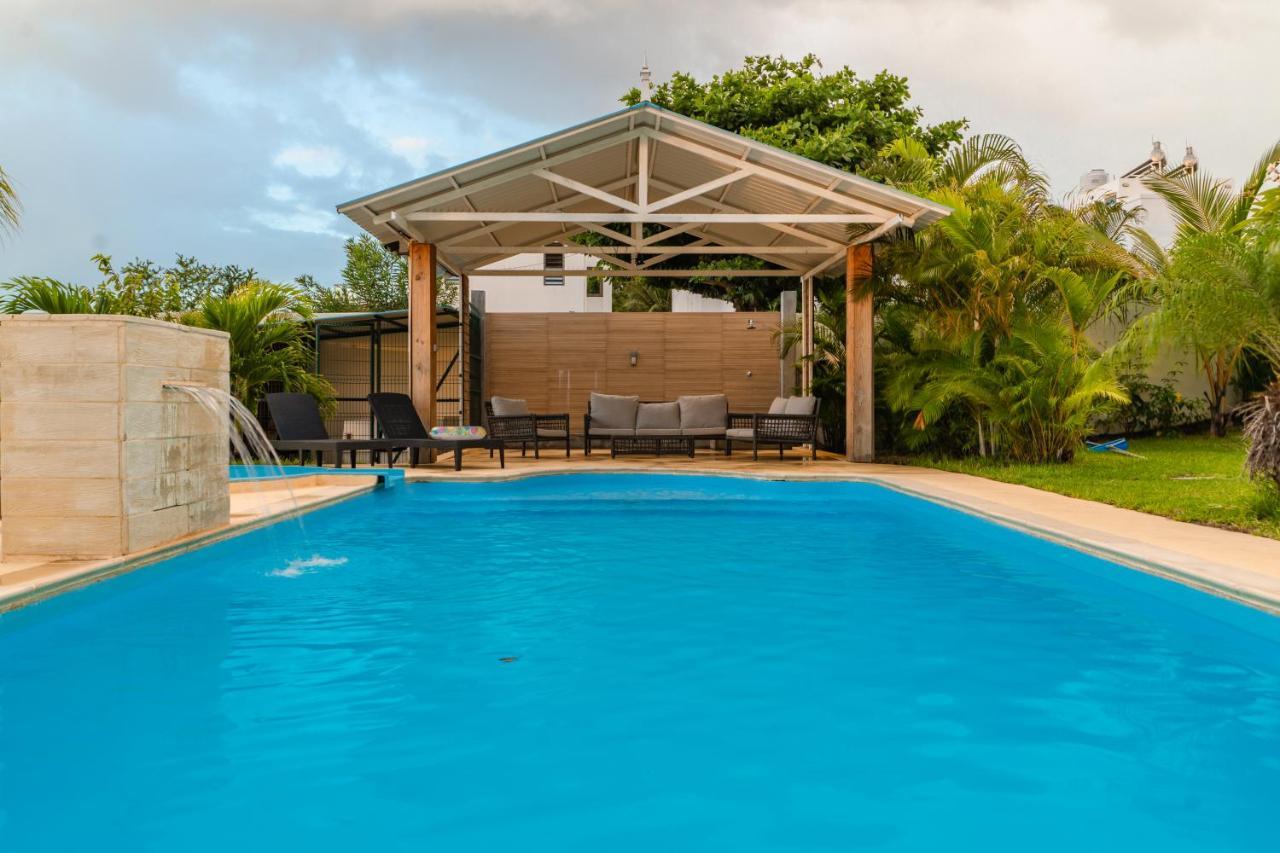 Stella Marris Beachfront Villa Pointe aux Sable Exterior foto